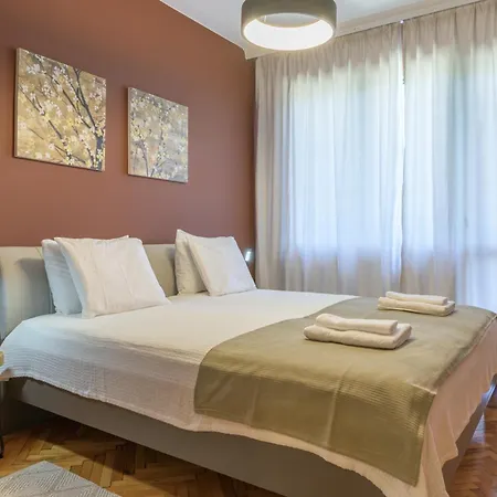 Eli-andon Apartament